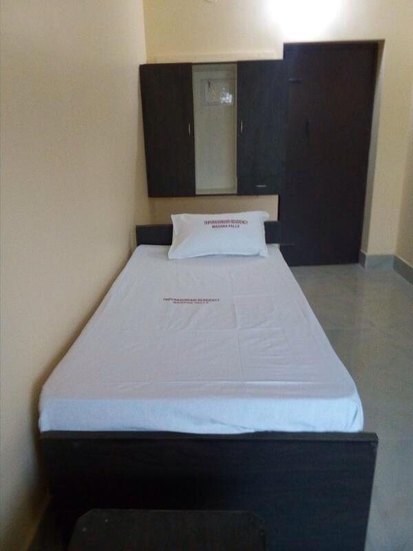 Tripura Sundari Residency Hotel Madanapalle Buitenkant foto